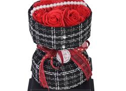 Букет със сапунени рози и перли For You, 22см x17см, Червен