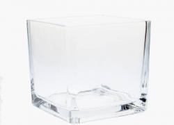 Квадратна стъклена ваза