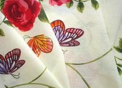 Текстилна салфетка Рози и пеперуди