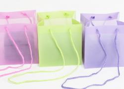 Торбички от пластнаса 10бр. в лилаво, розово и лайм