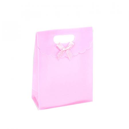Изчерпани продукти  Пакет 10 бр. пластмасови розови торбички за подарък
